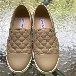 Steve Madden slip on